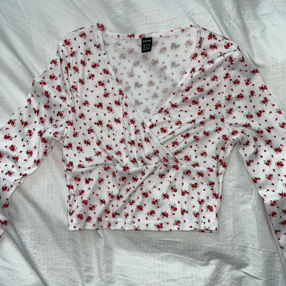 Long Sleeve V-neck Tee - Picture 1 of 1